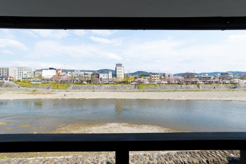 Kyotoya Kamogawagojo *